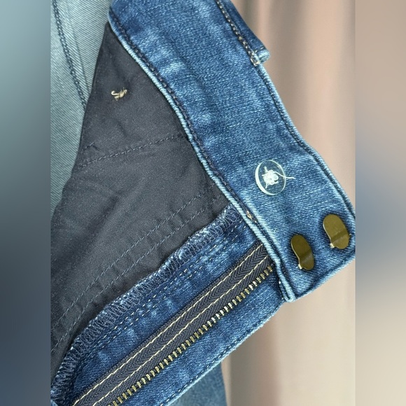 WHBM “Mariner” Wide Leg Jeans – Size 8 | Nautical Chic | Tummy Control Power - Picture 14 of 16